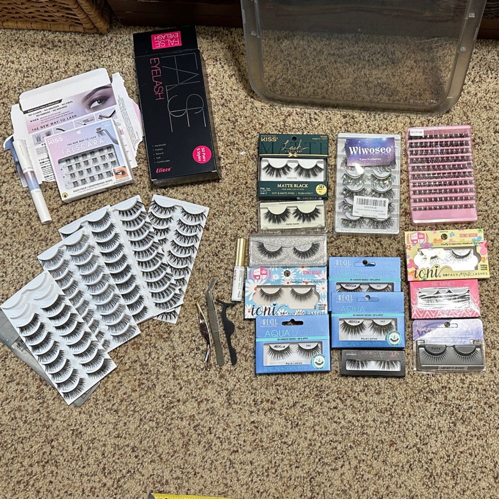 Lot of false lashes - Falscara, Kiss, Ardell and more